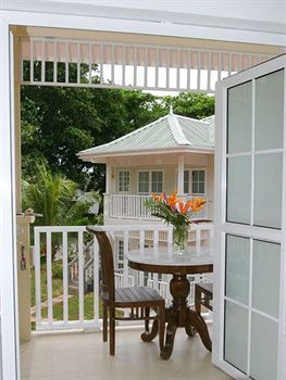 Bord Mer Villa Mahe Island Exterior photo